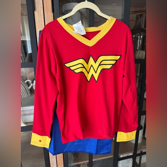 Wonder Woman superhero costume long sleeve top tee cape superman halloween - Picture 2 of 7